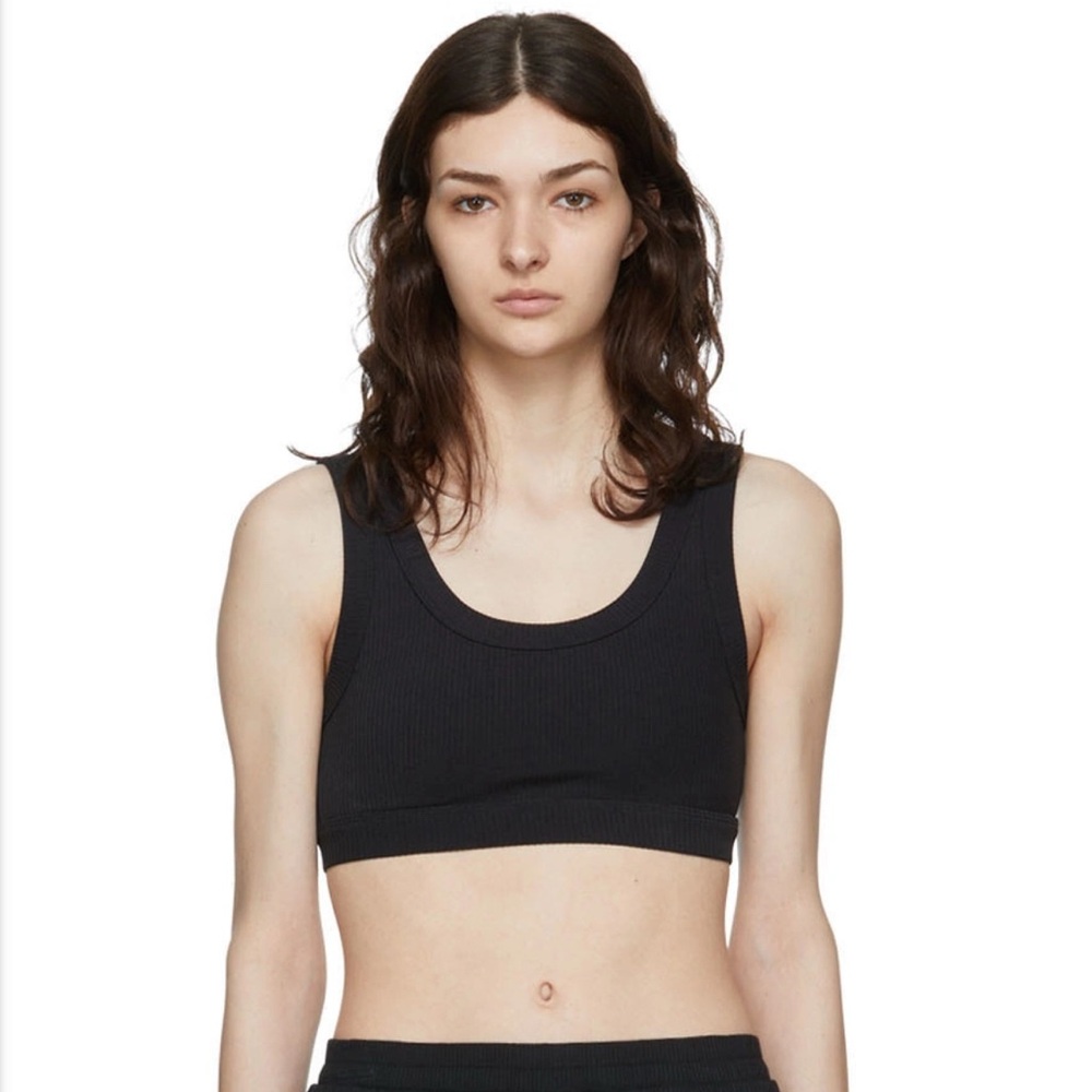 Alo Yoga Wellness Black Rib Knit Stretch Athletic Wear Casual Sports Bra EUC S